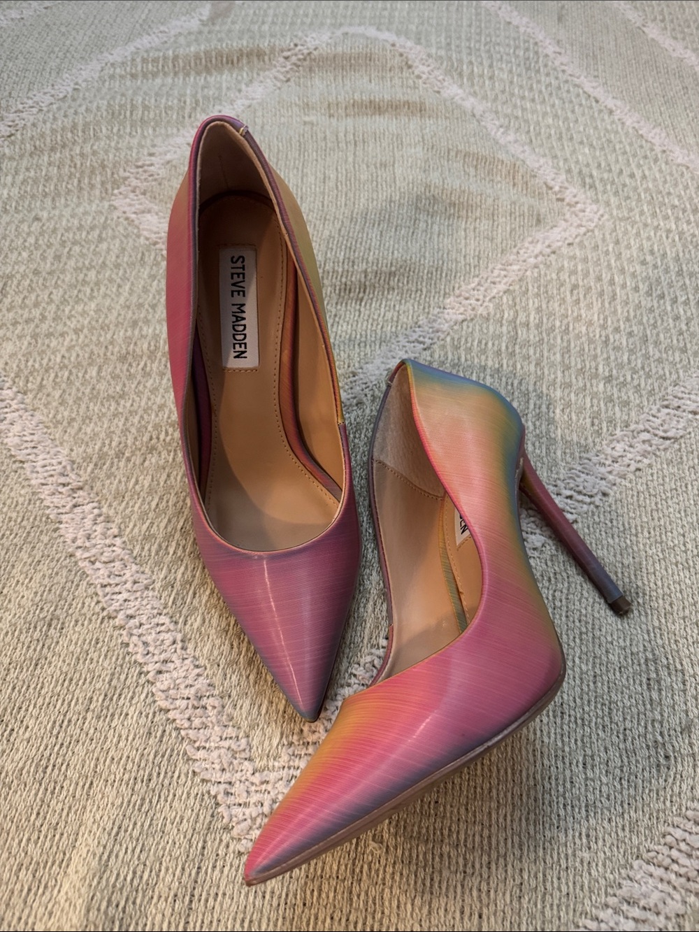 Steve Madden VALA Iridescent Rainbow D’Orsay Stiletto Heels Size 5.5
